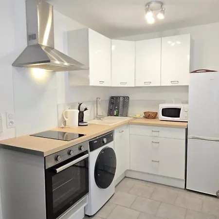 T2 Du Sanctuaire 400 M De La Grotte Wifi Tv 卢德