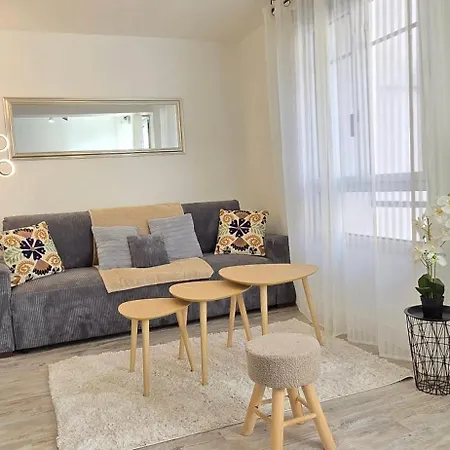 T2 Du Sanctuaire 400 M De La Grotte Wifi Tv * 卢德