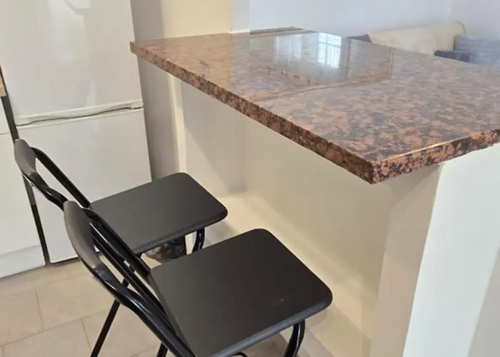 T2 Du Sanctuaire 400 M De La Grotte Wifi Tv Apartment *