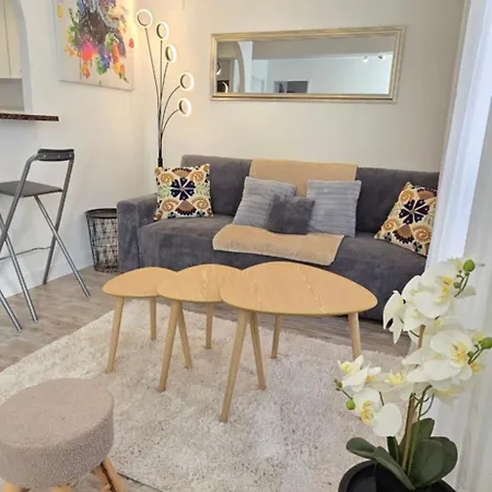 T2 Du Sanctuaire 400 M De La Grotte Wifi Tv Lejlighed