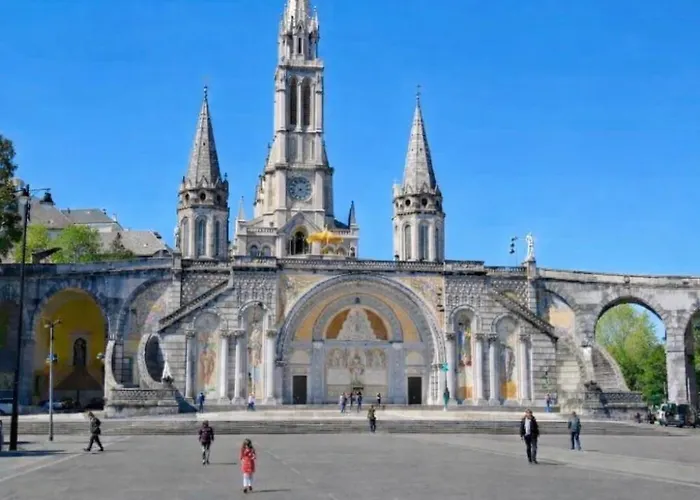 T2 Du Sanctuaire 400 M De La Grotte Wifi Tv Lejlighed *