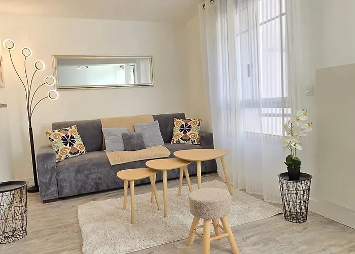 T2 Du Sanctuaire 400 M De La Grotte Wifi Tv * لورد